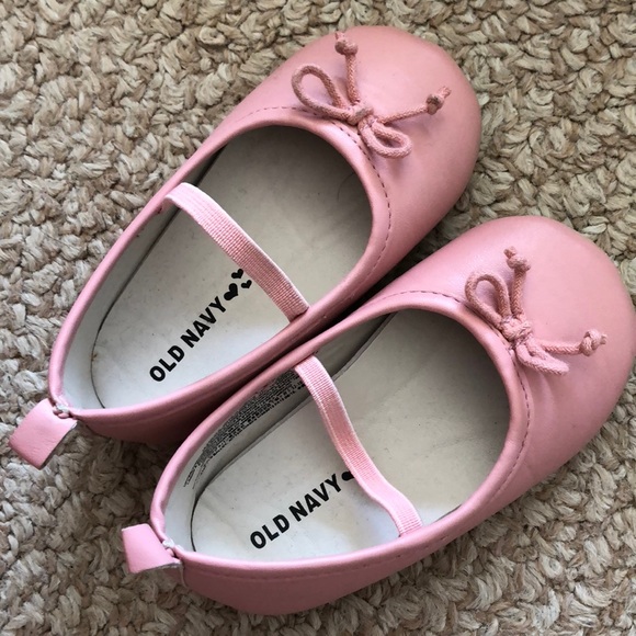 Old Navy Other - Old navy crib shoes
